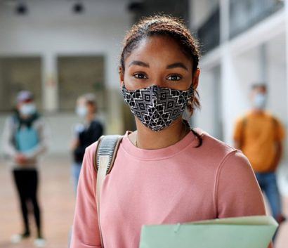 CDC-image-student-hallway-mask-medium_cropped
